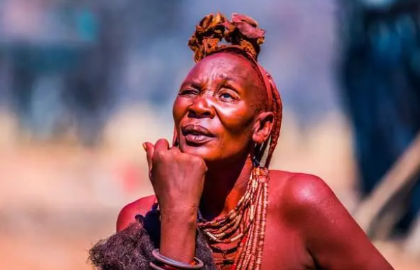 哪个非洲部落寿命最短（以赤裸为美的部落在哪）(3)_WWW.JUHAIHG.COM